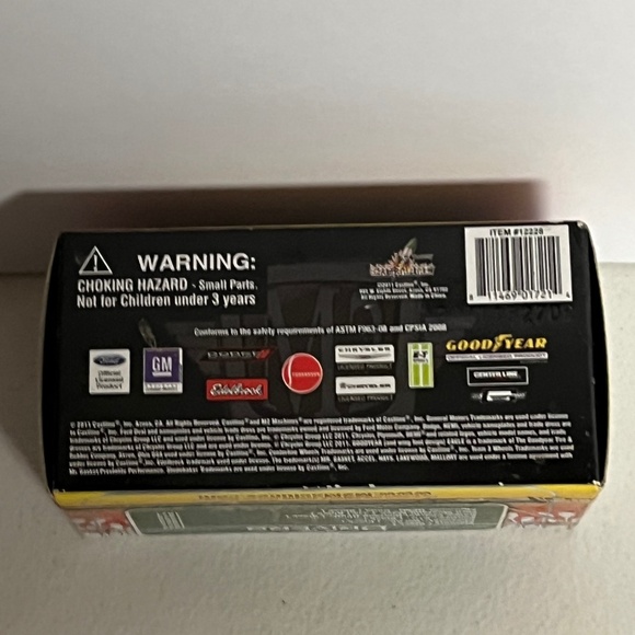 M2 Machines Auto Drivers 1957 Chevrolet Bel Air 11-08 Diecast Car Castline - Picture 5 of 9